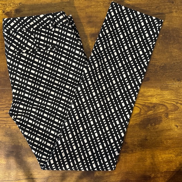 Express Columnist Black and White Patterned Straight Leg Pants - Picture 1 of 2